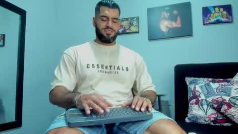 Snapshot of samir_hazard chatting on 10.17.25 samir_hazard online show from 10.17.25
