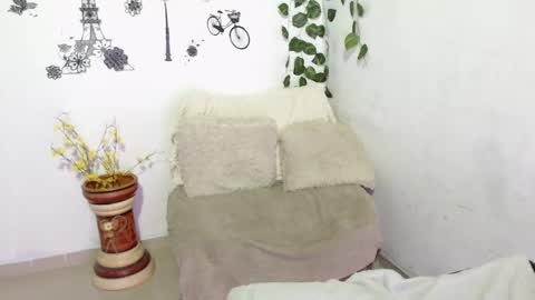 Snapshot of samira_lennox chatting on 01.23.25 SAMIRA online show from 01.23.25