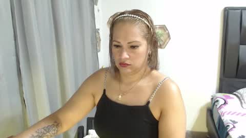 Snapshot of samira_lennox chatting on 10.07.25 SAMIRA online show from 10.07.25