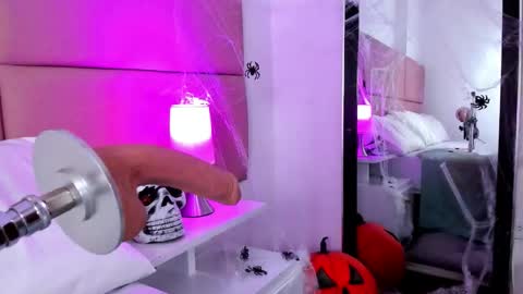 Sammy Morales online show from 10.18.25