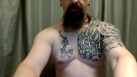 Snapshot of samoanthorn chatting on 01.18.25 Samoanthorn online show from 01.18.25