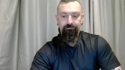 Snapshot of samoanthorn chatting on 01.25.25 Samoanthorn online show from 01.25.25