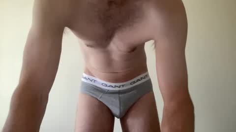 Snapshot of samt2527 chatting on 03.10.25 SamT online show from 03.10.25