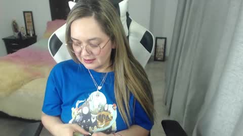 Snapshot of samy_vsn chatting on 01.25.25 samy_vsn online show from 01.25.25