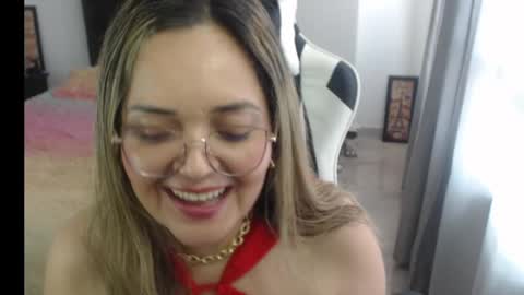 Snapshot of samy_vsn chatting on 02.15.25 samy_vsn online show from 02.15.25