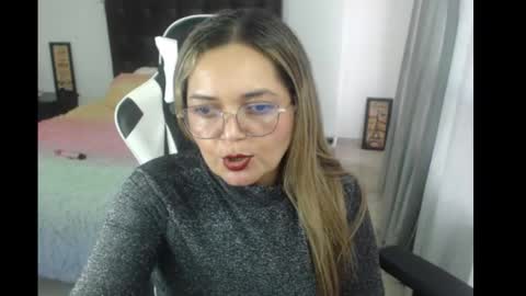 Snapshot of samy_vsn chatting on 03.04.25 samy_vsn online show from 03.04.25