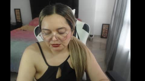 Snapshot of samy_vsn chatting on 03.06.25 samy_vsn online show from 03.06.25