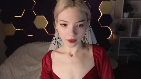 Snapshot of sandraboyl chatting on 01.04.25 Sandy online show from 01.04.25