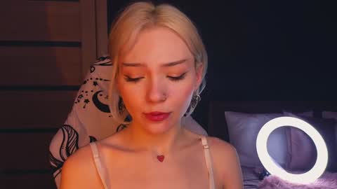 Snapshot of sandraboyl chatting on 01.24.25 Sandy online show from 01.24.25