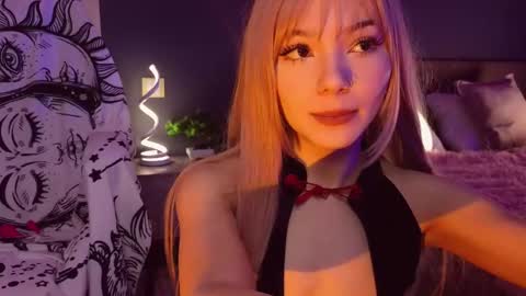 Snapshot of sandraboyl chatting on 03.03.25 Sandy online show from 03.03.25