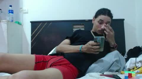 Snapshot of santiagoxxxtreme_ chatting on 12.03.24 Santiago online show from 12.03.24