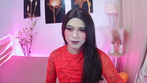 SaphhiraAzura online show from 10.20.25