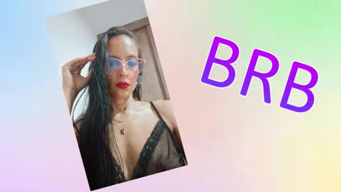 Snapshot of sara_carmona chatting on 12.21.24 SARA online show from 12.21.24