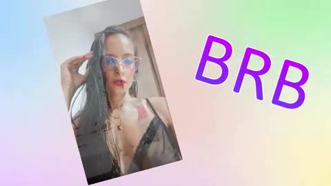 Snapshot of sara_carmona chatting on 10.01.25 SARA online show from 10.01.25