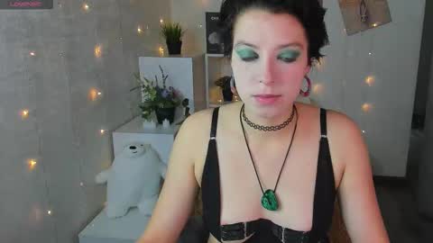 Sarah online show from 10.17.25