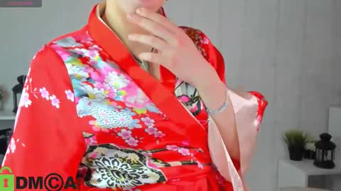 Sarah online show from 12.04.25