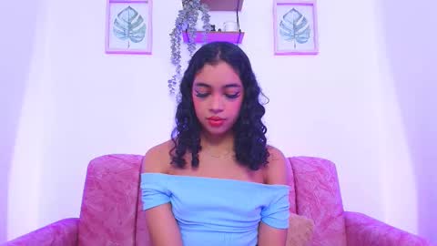 Sara Jhonson  online show from 12.17.24