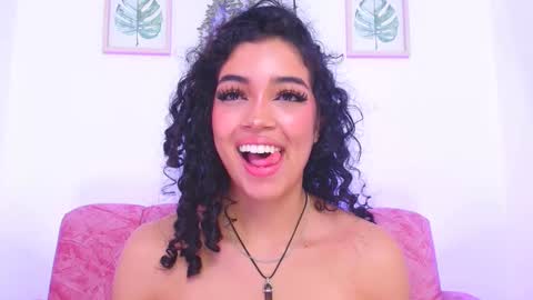 Sara Jhonson  online show from 01.18.25