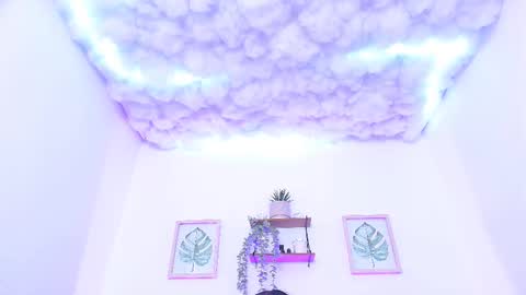 Sara Jhonson  online show from 02.27.25