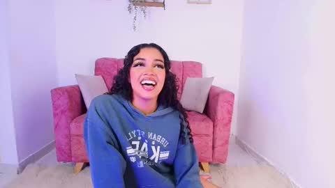 Sara Jhonson  online show from 09.08.25