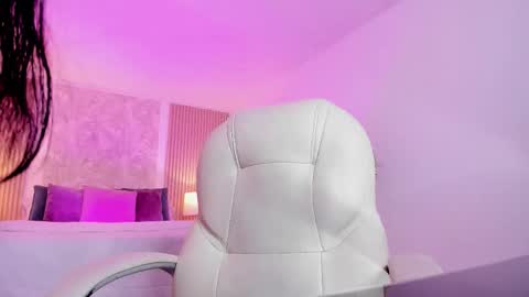 Snapshot of sara_jjones_ chatting on 12.02.25 Sara online show from 12.02.25