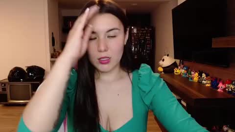 Snapshot of sara_sunrise_ chatting on 01.14.25 Sara online show from 01.14.25