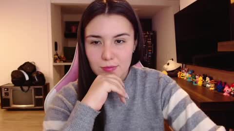 Snapshot of sara_sunrise_ chatting on 01.24.25 Sara online show from 01.24.25