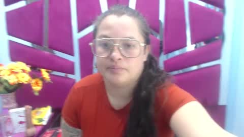 Snapshot of sara_thonson_ chatting on 02.05.25 sara_thonson_ online show from 02.05.25