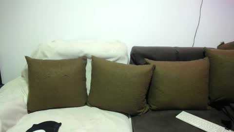 Snapshot of sara_winehouse1 chatting on 02.15.25 1 online show from 02.15.25