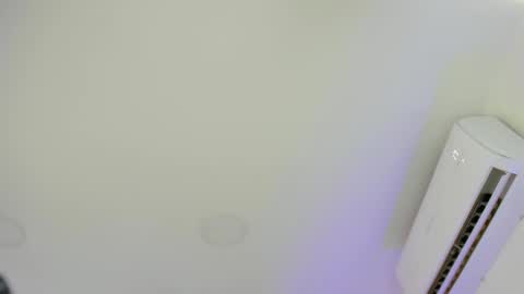 Sarah Bonneth online show from 09.09.25