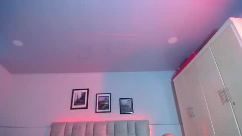 sarah foxx  online show from 11.13.25