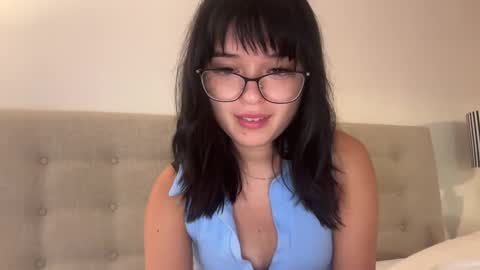 Snapshot of sarah_heart_aus chatting on 02.27.25 Sarah Heart Aus online show from 02.27.25