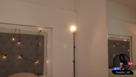 Snapshot of sarah_hiill chatting on 09.19.25 online show from 09.19.25