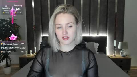 Snapshot of sarah_soul chatting on 12.18.24 Sarah online show from 12.18.24