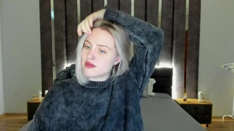 Snapshot of sarah_soul chatting on 01.01.25 Sarah online show from 01.01.25