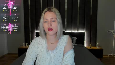 Snapshot of sarah_soul chatting on 01.05.25 Sarah online show from 01.05.25