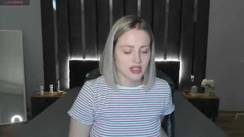 Snapshot of sarah_soul chatting on 02.11.25 Sarah online show from 02.11.25