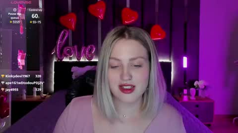 Snapshot of sarah_soul chatting on 02.15.25 Sarah online show from 02.15.25