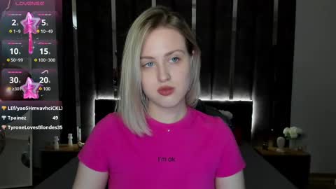 Snapshot of sarah_soul chatting on 02.18.25 Sarah online show from 02.18.25
