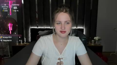 Snapshot of sarah_soul chatting on 02.20.25 Sarah online show from 02.20.25