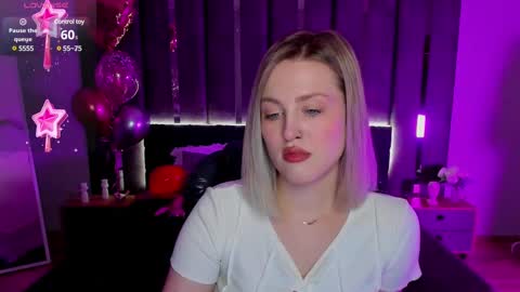 Snapshot of sarah_soul chatting on 03.06.25 Sarah online show from 03.06.25