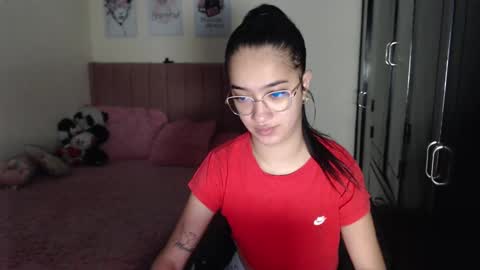 Snapshot of sarah_stone15 chatting on 01.29.25 Sarah online show from 01.29.25