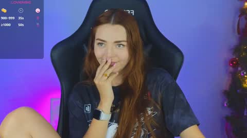 Snapshot of sarah_swtt chatting on 01.08.25 - next broadcast 28 nov  7 pm Col online show from 01.08.25
