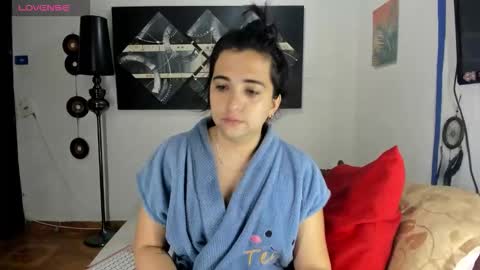 Snapshot of sarahjey chatting on 09.12.25 SARAHJEY online show from 09.12.25