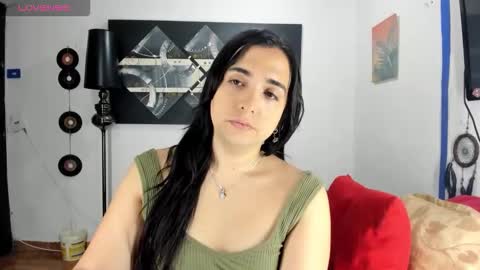 Snapshot of sarahjey chatting on 09.23.25 SARAHJEY online show from 09.23.25