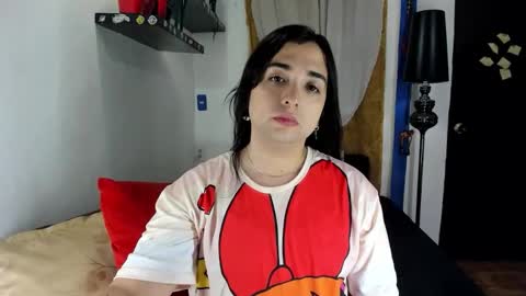 Snapshot of sarahjey chatting on 10.09.25 SARAHJEY online show from 10.09.25
