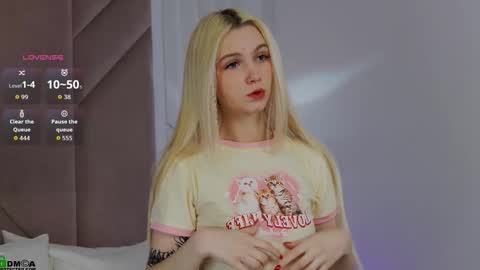 saramist online show from 11.29.25