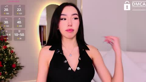 Snapshot of saranmia chatting on 01.30.25 Mia online show from 01.30.25