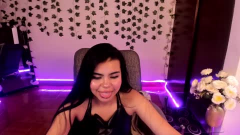 Snapshot of saray__jones chatting on 01.16.25 saray__jones online show from 01.16.25