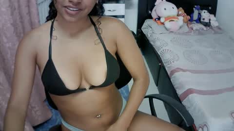Snapshot of sarisha__ chatting on 01.11.25 Sarisha online show from 01.11.25